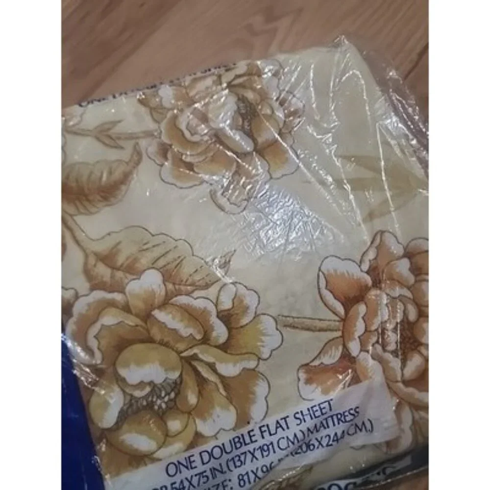 Vintage Danville Retro Double Flat Sheet Floral Pattern, No Iron, 81 X 96 In NEW